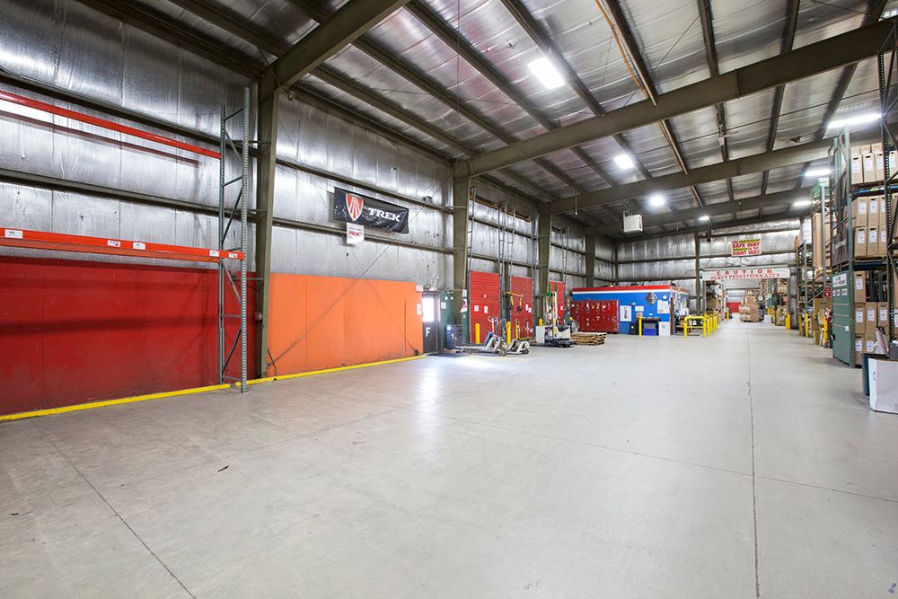 Trek Building: N57W39605 State Road 16, Oconomowoc, WI 53066